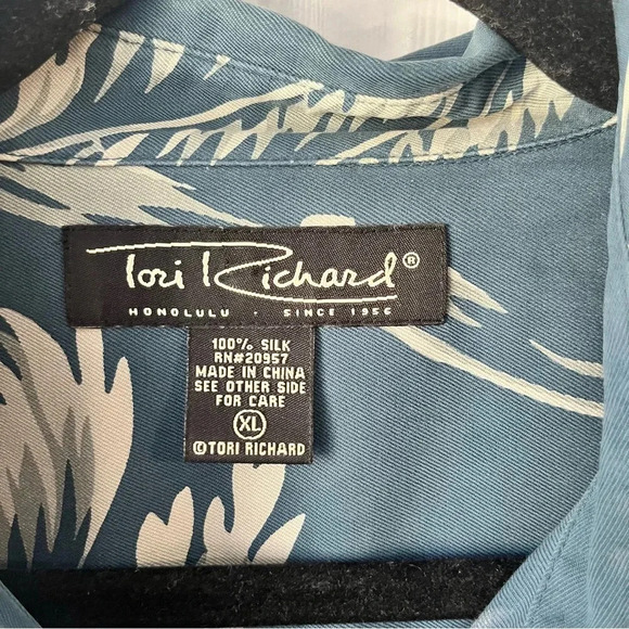 Tori Richard Floral Button Up Hawaiian Shirt Aloha 100% Silk Men’s Size XL - Picture 2 of 3